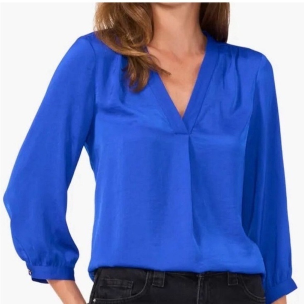 Vince Camuto Blue Relaxed V-neck Blouse with 3/4 Sleeves